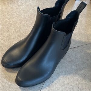 Jack Rogers Black Rain Boots